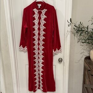 Elegant Red Velvet Robe with Lace Trim